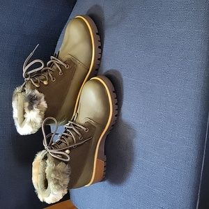 Women's Rocket Dog boots
